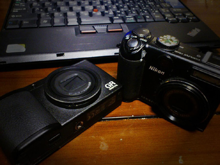 nikon_ricoh.jpg